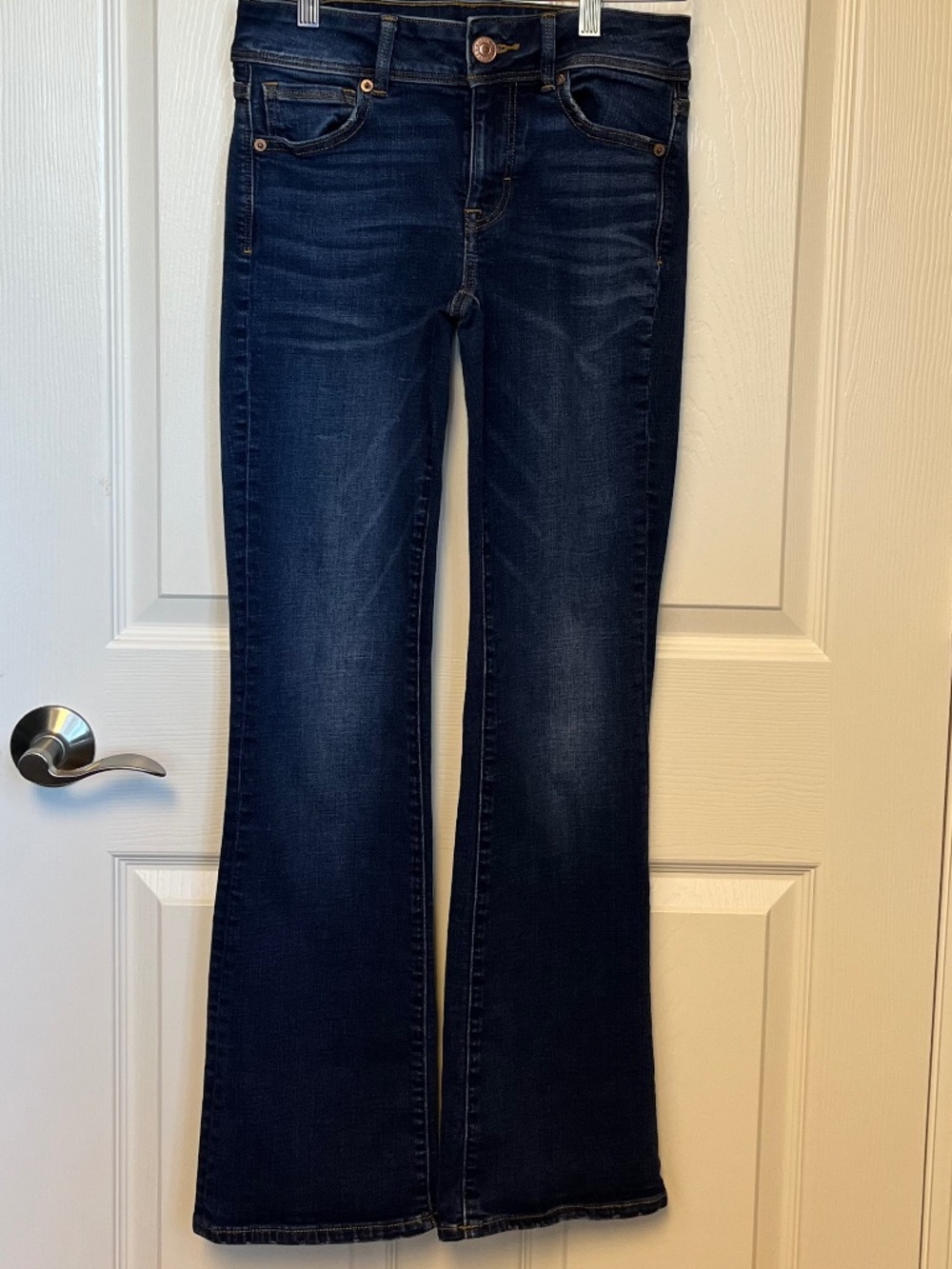 American Eagle Kick Boot Women’s Jeans Mid Rise 4 Regular Dark Wash